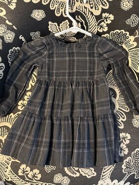 Cat & Jack Charcoal Gray Plaid Tiered Long Sleeve Dress